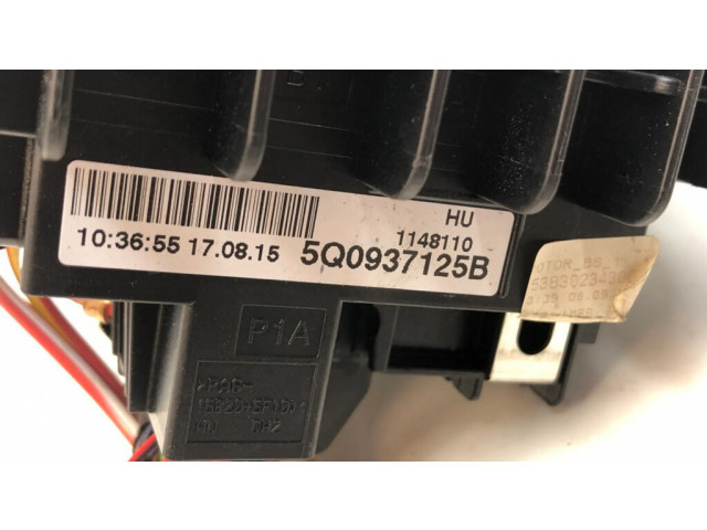   Pojistková skříňka 5Q0937125B   Volkswagen PASSAT B8 2016