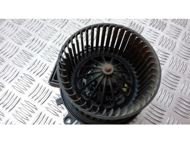 Вентилятор печки    0701132570   Chrysler Town & Country V