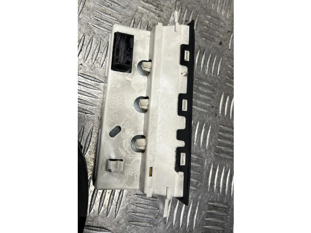 Дисплей    9821852480   Peugeot 807