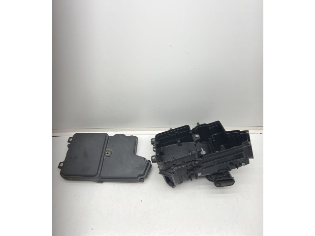   Pojistková skříňka 284B50405R, U22845   Renault Megane IV 2021