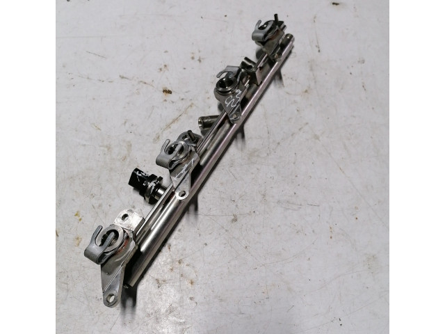 Vstřikovací lišta A2780703495   Mercedes-Benz GL X166  pro benzínový motor 4.7 278 