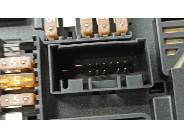   Pojistková skříňka 921085702, 15100900290094   BMW 5 GT F07 2011