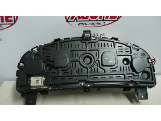 Панель приборов 110080166, 88311337   Opel Vectra C       