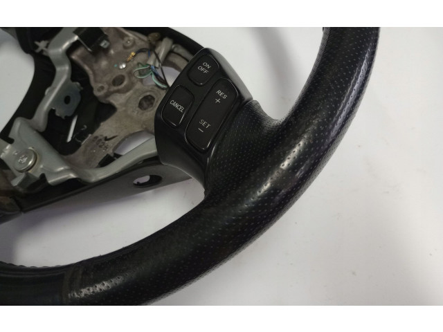Volant Mazda 5 2004   