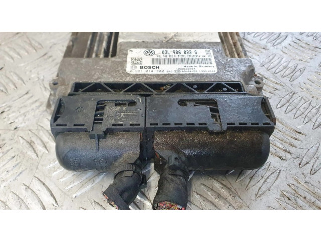 Блок управления двигателя 03L906022G, 0281014700   Volkswagen Scirocco