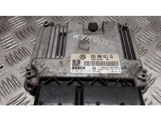 Řídící jednotka 03G906021LB, 0281013238   Skoda Octavia Mk2 (1Z) 2006