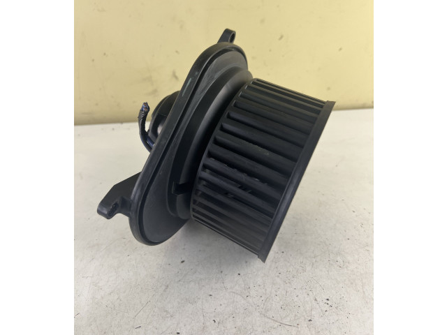 Вентилятор печки    T1001581A, T1001546EA   Dodge Nitro