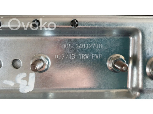 Подушка безопасности для колен AV11A045J76AA, D0534032738   Ford B-MAX
