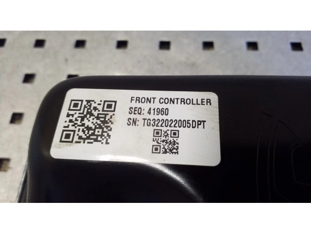 Блок комфорта 156930300A, 149731900E   Tesla Model 3   