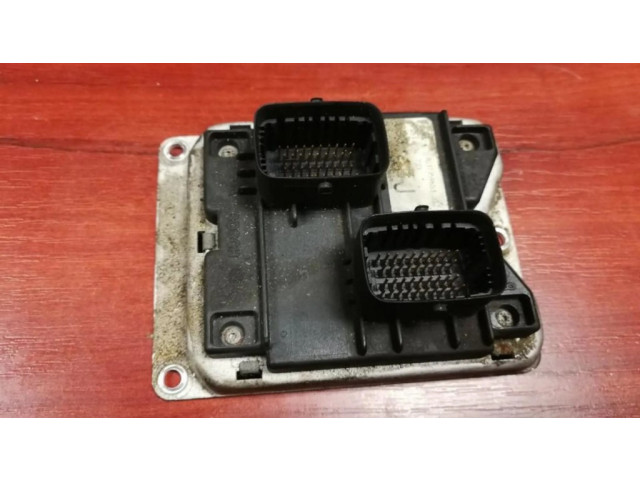 Řídící jednotka 0261204733, 1037359653   Alfa Romeo 166 2001