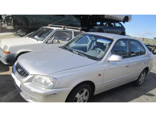 Přístrojová deska  Hyundai Accent 2003   
