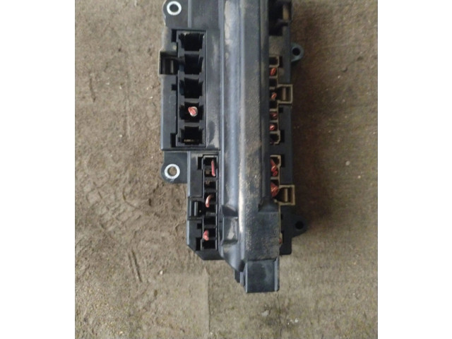   Pojistková skříňka 6900583   BMW 7 E65 E66 2006