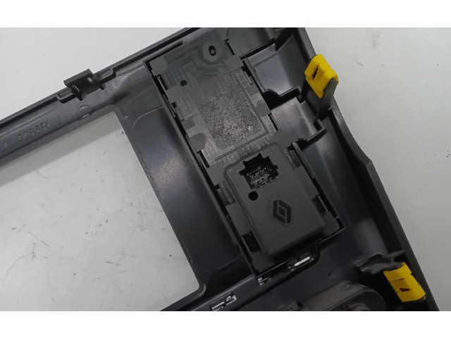 Блок управления климат-контролем 681043286R   Renault Kadjar