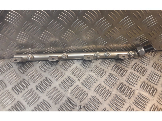 Vstřikovací lišta 7537319   BMW 7 F01 F02 F03 F04  pro benzínový motor 4.4 N63 B44 A 