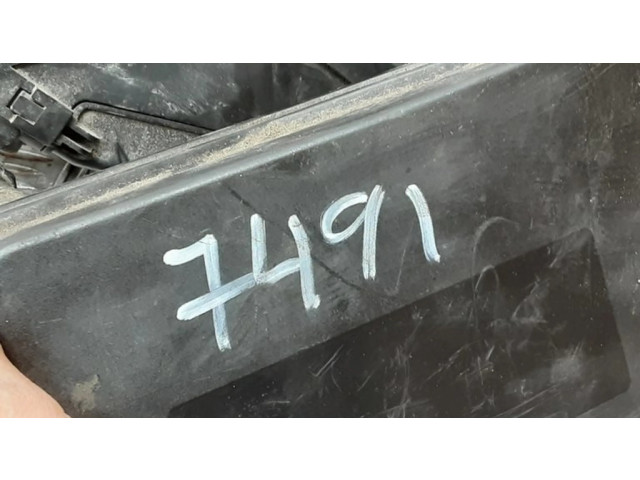   Pojistková skříňka 8266253070, 8675XA1   Lexus  220D-250-350 2007