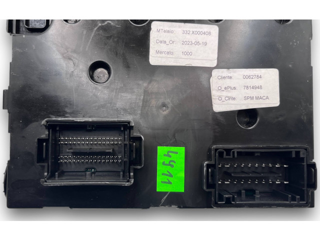   Pojistková skříňka 00521931830   Fiat 500E 2019