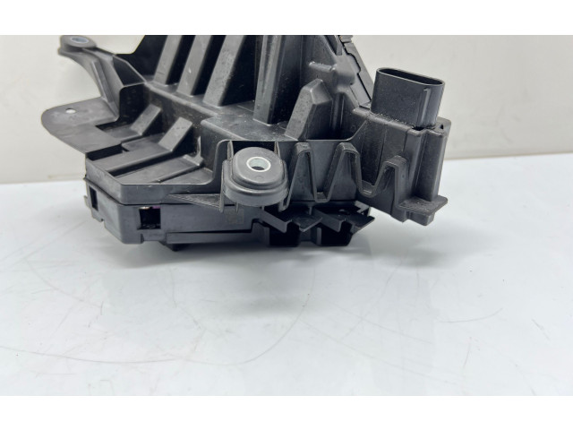   Pojistková skříňka A2055404726   Mercedes-Benz C W205 2019