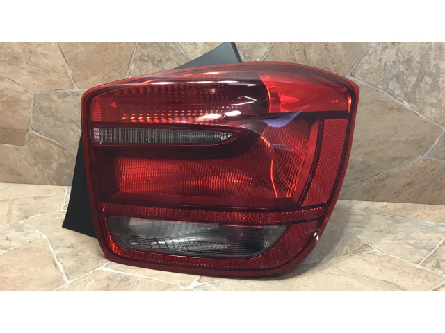 Задний фонарь правый 7270098    BMW 1 F20 F21   2011-2019 года