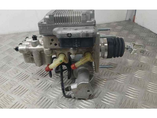 Jednotka ABS 4721042202, 02L031   Toyota RAV 4 (XA10) 2018