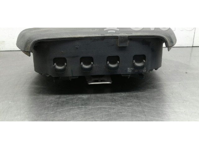 Подушка безопасности водителя 91167639   Renault Trafic I