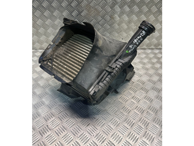 Интеркулер  7L0117340   Volkswagen Touareg II 