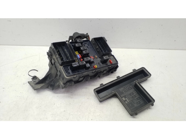 Блок предохранителей  DG9T14A075AA   Ford Fusion II    