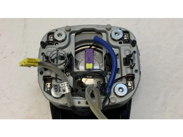 Подушка безопасности водителя 3U0880201AB   Skoda Superb B5 (3U)