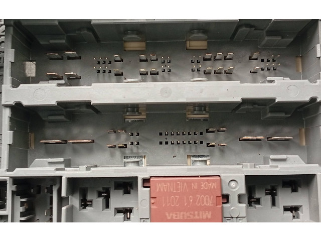 Блок предохранителей  E2VTV0E240, 7002612011   Honda Civic IX    