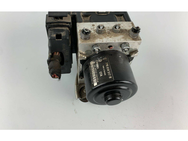 Блок АБС 7P0614517R, TZP0001   Volkswagen  Touareg II  2010-2018 года