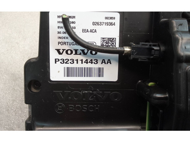 Přístrojová deska  Volvo V60 2020 32311443, 0263719364  