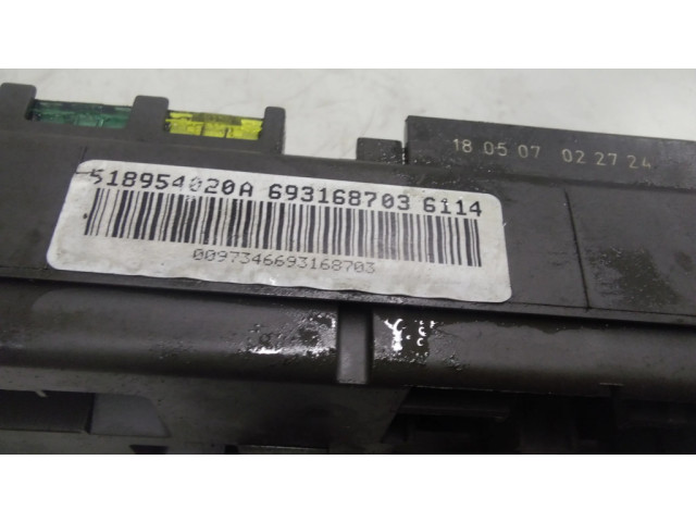   Pojistková skříňka 518954020A, 693168703   BMW X5 E70 2007