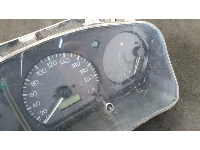 Панель приборов MR233049, 223220   Mitsubishi Colt       