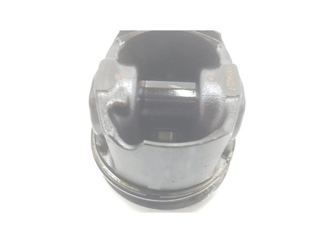 Píst 1612731880, 1511AA   Citroen SpaceTourer M  pro naftový motor 2.0  