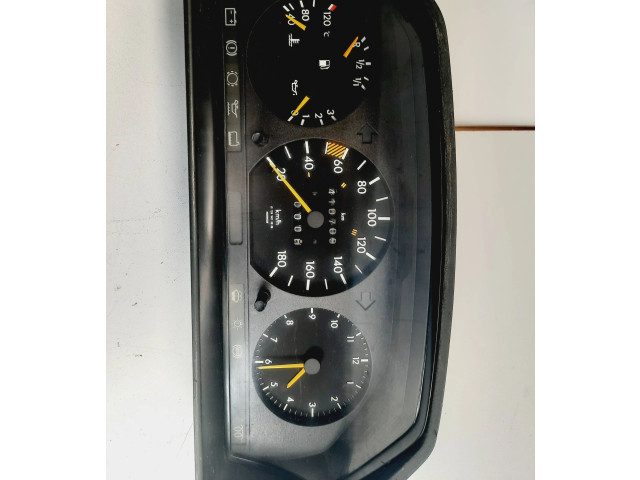 Přístrojová deska  Mercedes-Benz E W124 1990 1245401348, 6160493001  