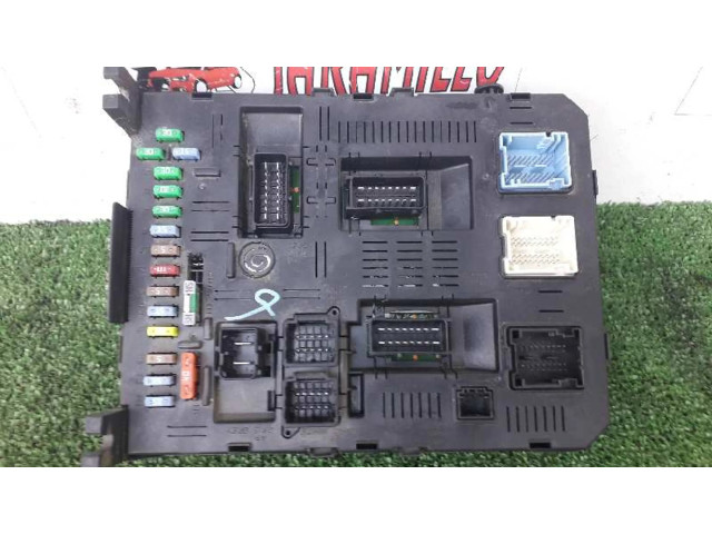 Блок предохранителей 96619404180   Citroen C6    