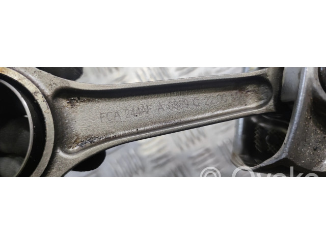 Píst 244AF   Dodge Challenger  pro benzínový motor 5.7  Benzinas