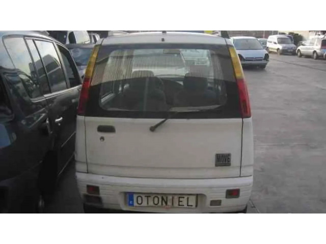 Světlo zadní     Daihatsu Move L600 1998