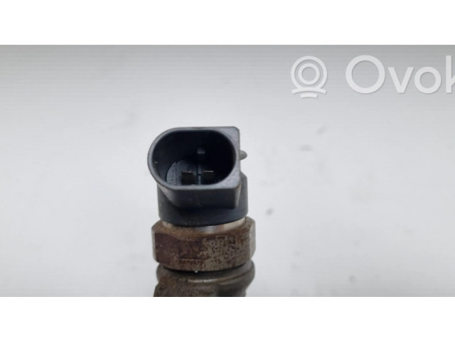 Vstřikovač 0445110209   BMW 5 E60 E61  pro naftový motor   