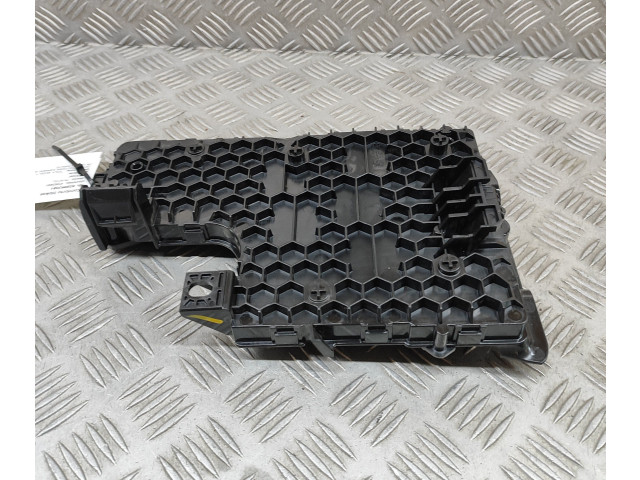 Блок комфорта 165764802A   Tesla Model Y   