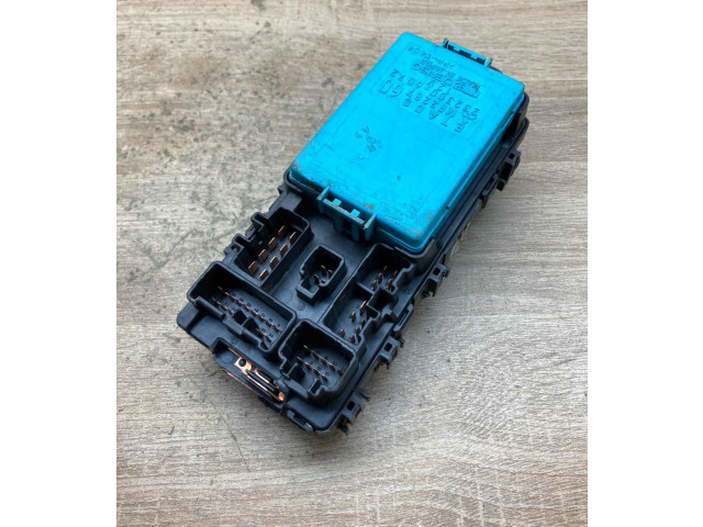 Блок предохранителей 2323006072, MR228760   Mitsubishi Colt    
