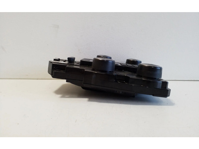Блок управления климат-контролем 31288103   Volvo V40 Cross country