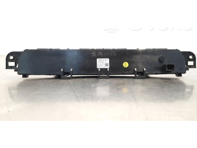 Блок управления климат-контролем 98081722ZD   Toyota Proace