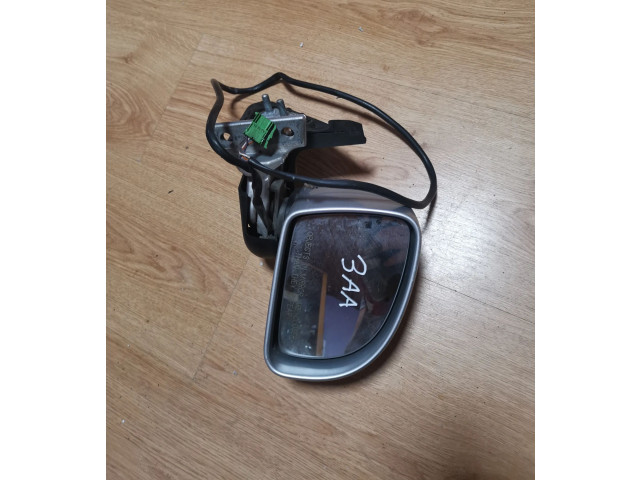 Zpětné zrcátko  Volkswagen New Beetle 2000  010544  