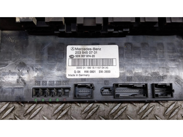   Pojistková skříňka 2035450701   Mercedes-Benz C W203 2001