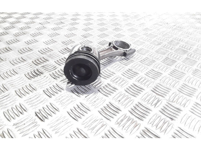 Píst 034140910, 065945   Skoda Roomster (5J)     