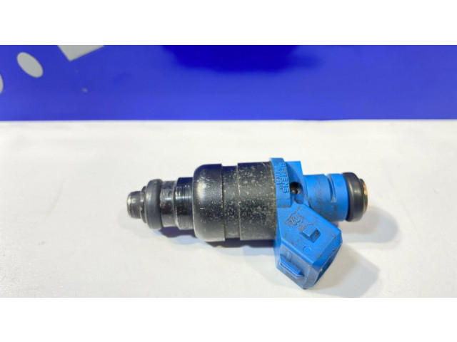 Vstřikovač 8627804   Volvo S40  pro benzínový motor 2.0  