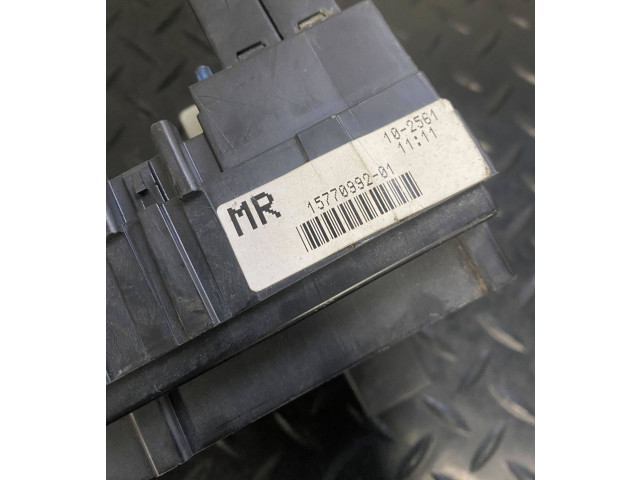   Pojistková skříňka 15770992, 102561   Chevrolet Tahoe 2002