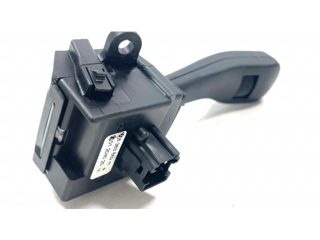 Ручка стеклоочистителей 8363669, 01204020   BMW X3 E83