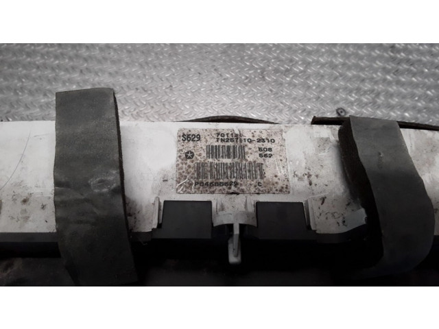 Панель приборов P04685629   Chrysler Voyager       