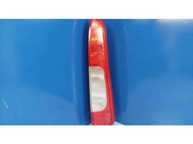 Задний фонарь правый сзади 3M5113A602AA, 2SK008723    Ford Focus C-MAX   2003-2010 года